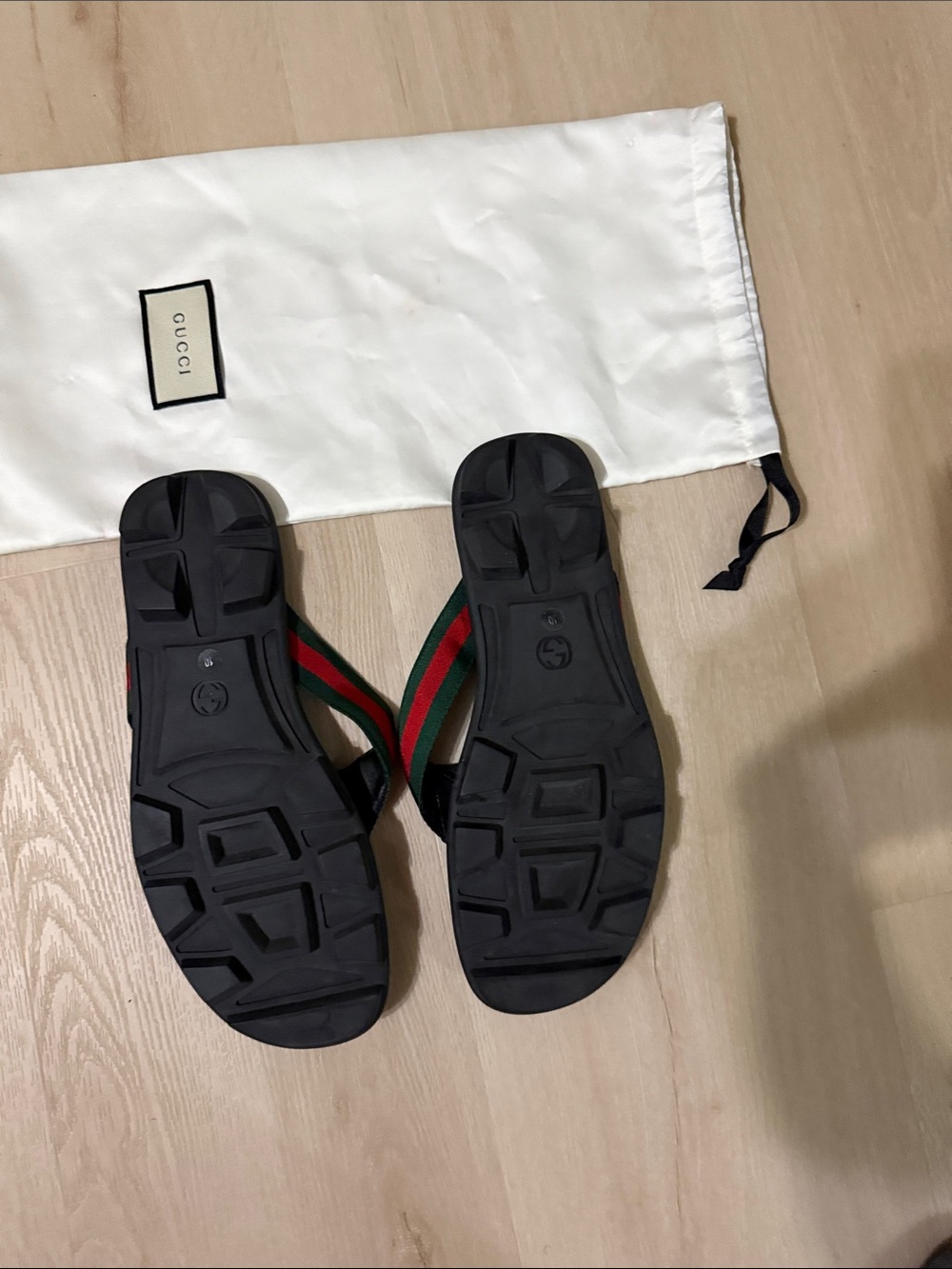 Gucci Men's Black Leather Thong Sandals with Signature Web Stripe Men Size 10 - Picture 8 of 8